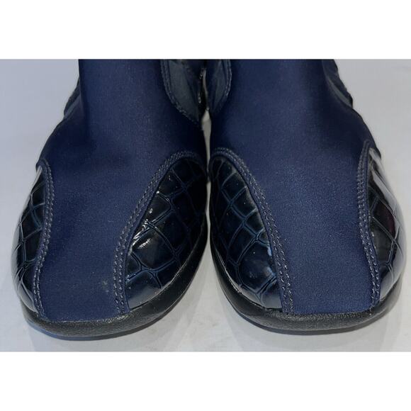Clarks Women’s Navy Gael Beam Slip On Flats Shoes 8.5W Style 0614 - Picture 6 of 9